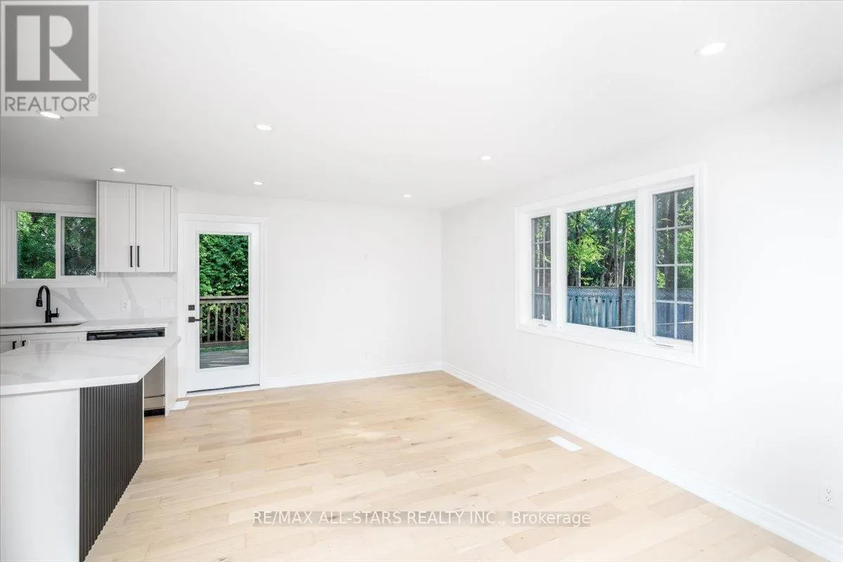 250 RAYNERS ROAD