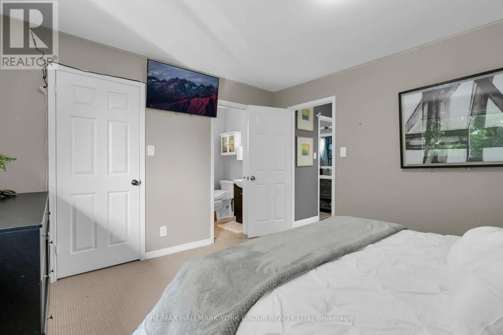 103 WOOD CRESCENT