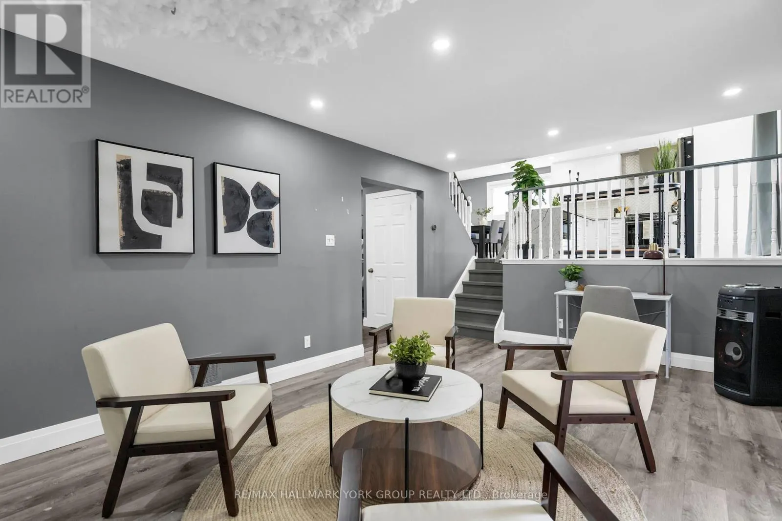103 WOOD CRESCENT