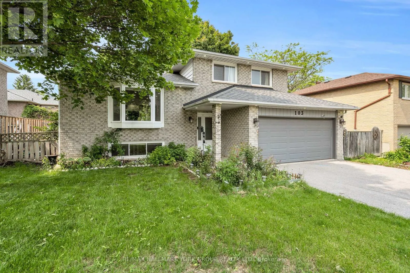 103 WOOD CRESCENT