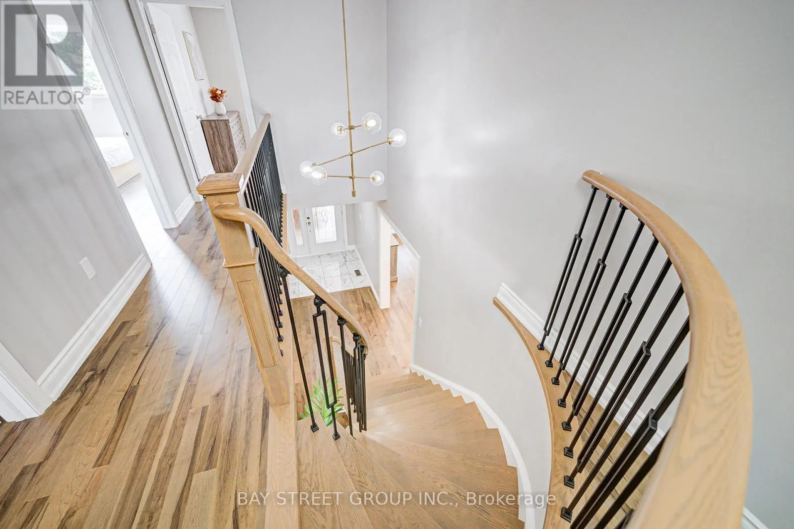 7 SAN MARKO PLACE