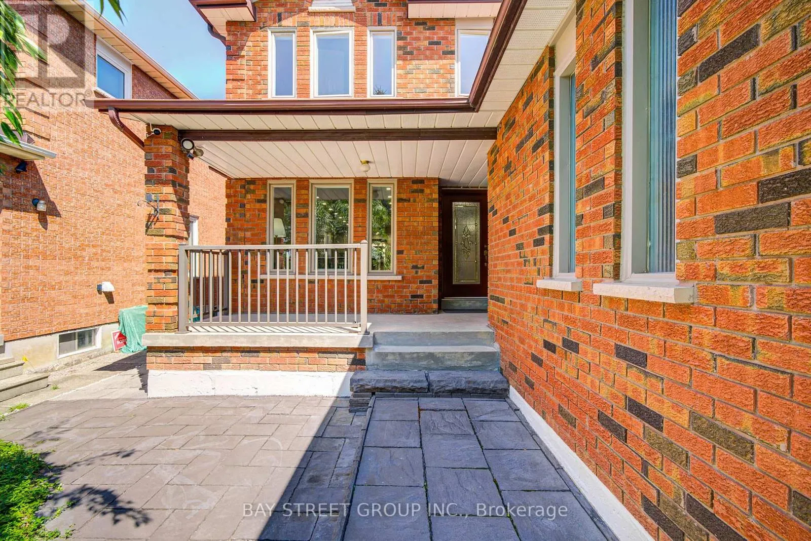 7 SAN MARKO PLACE