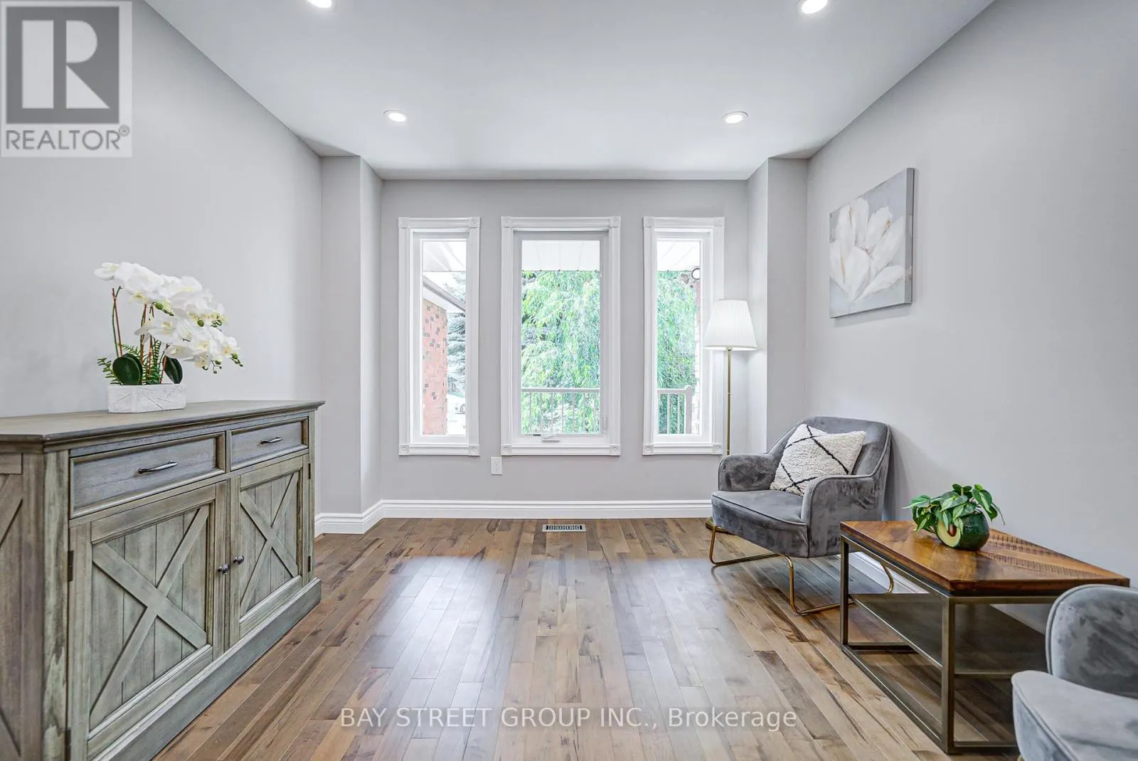 7 SAN MARKO PLACE