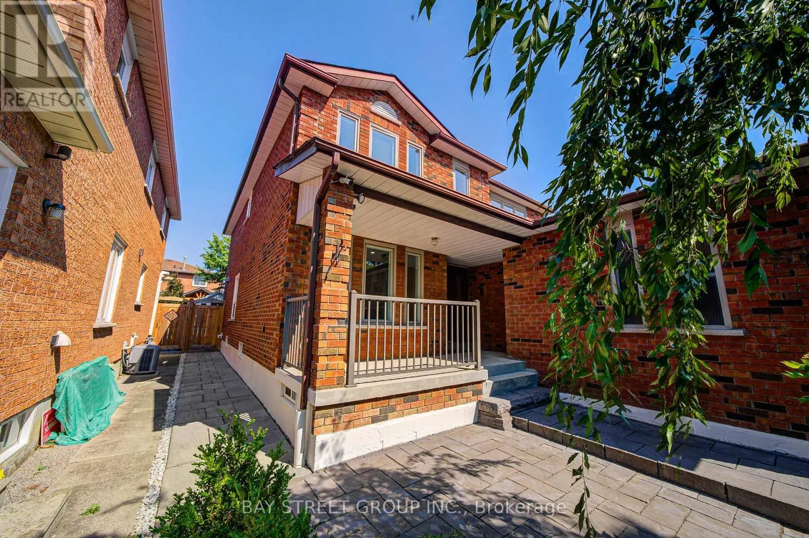 7 SAN MARKO PLACE
