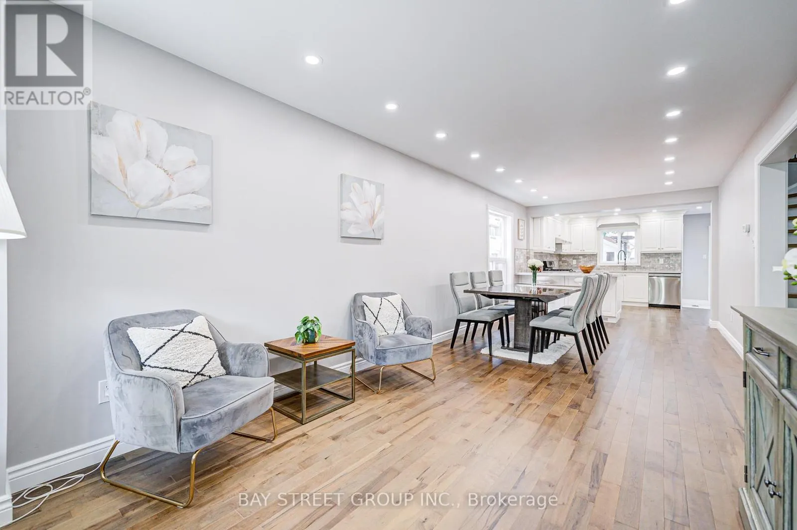 7 SAN MARKO PLACE