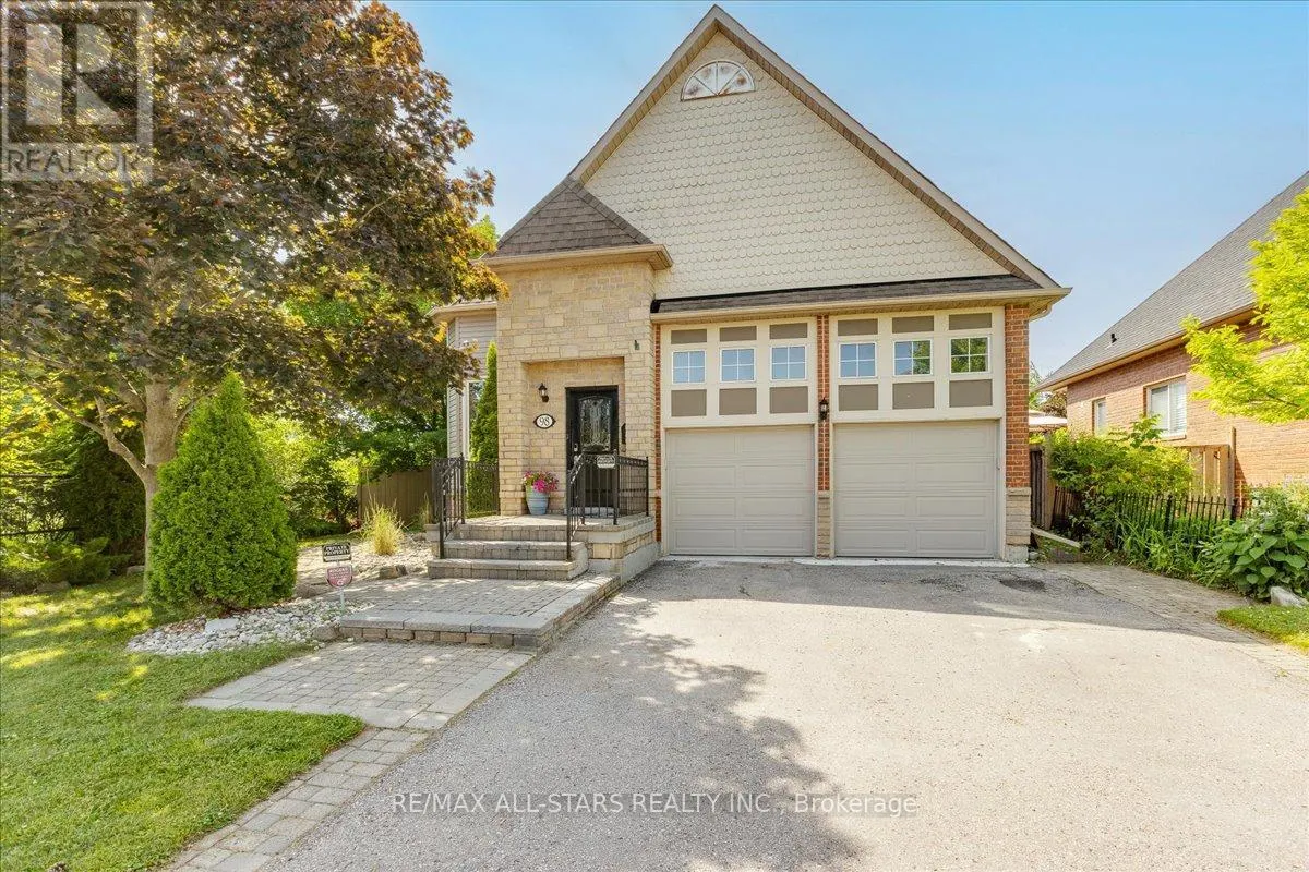 98 BAYVIEW AVENUE