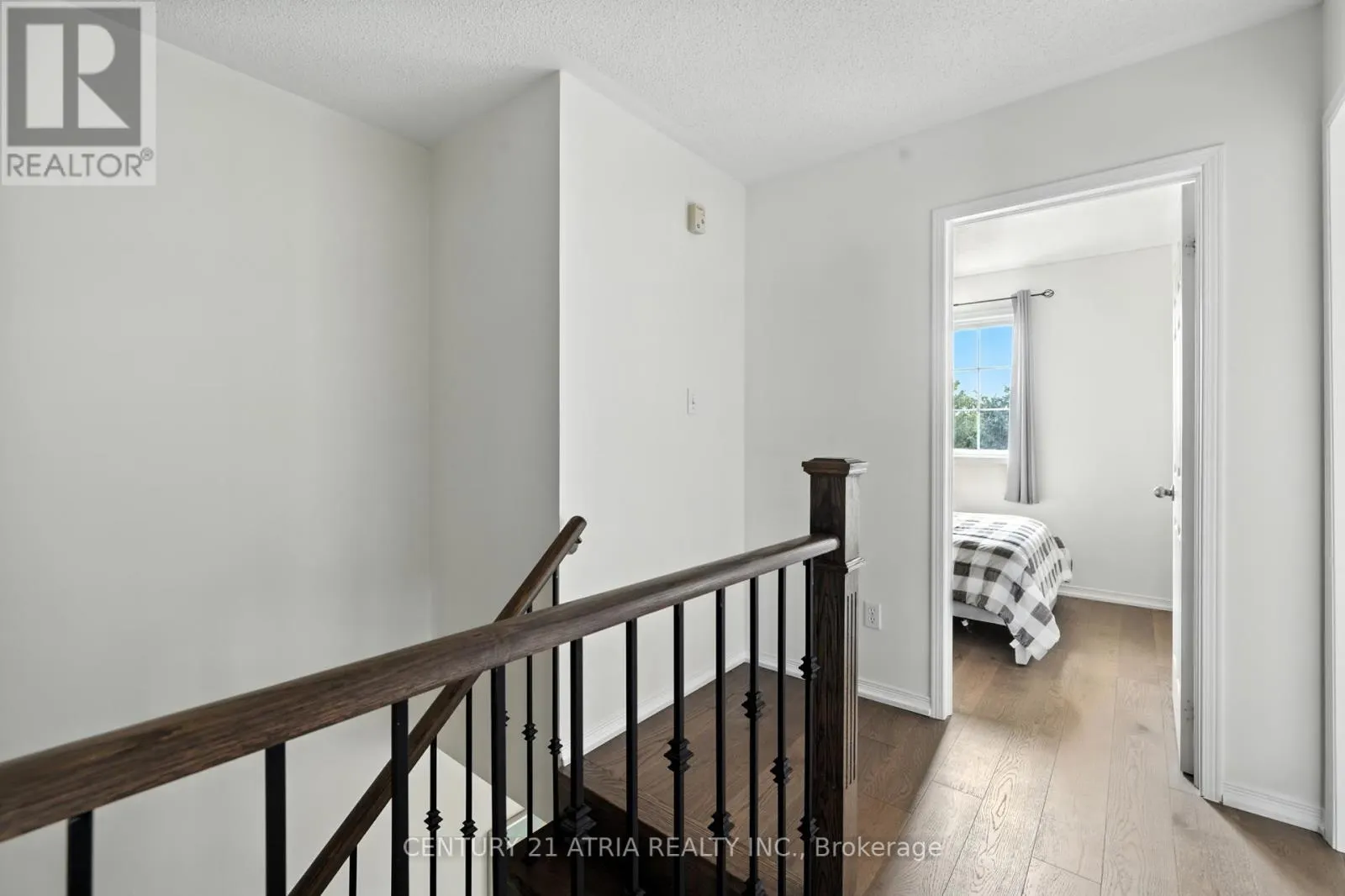 12 STILES AVENUE