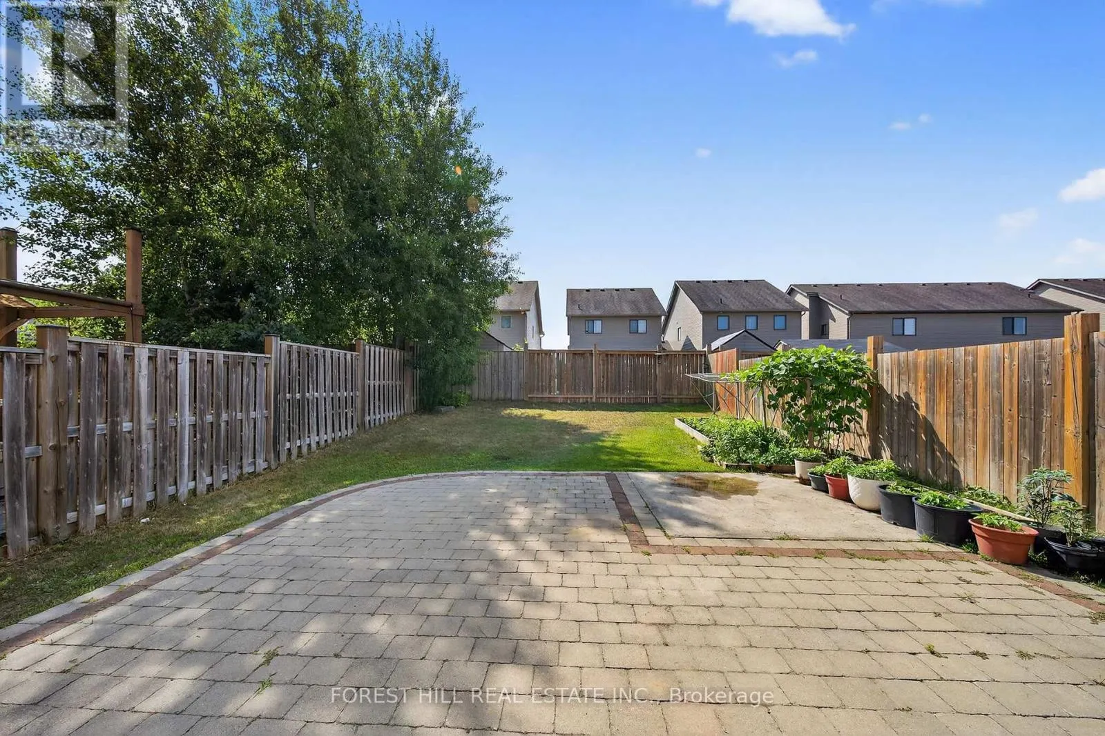 160 BANTING CRESCENT