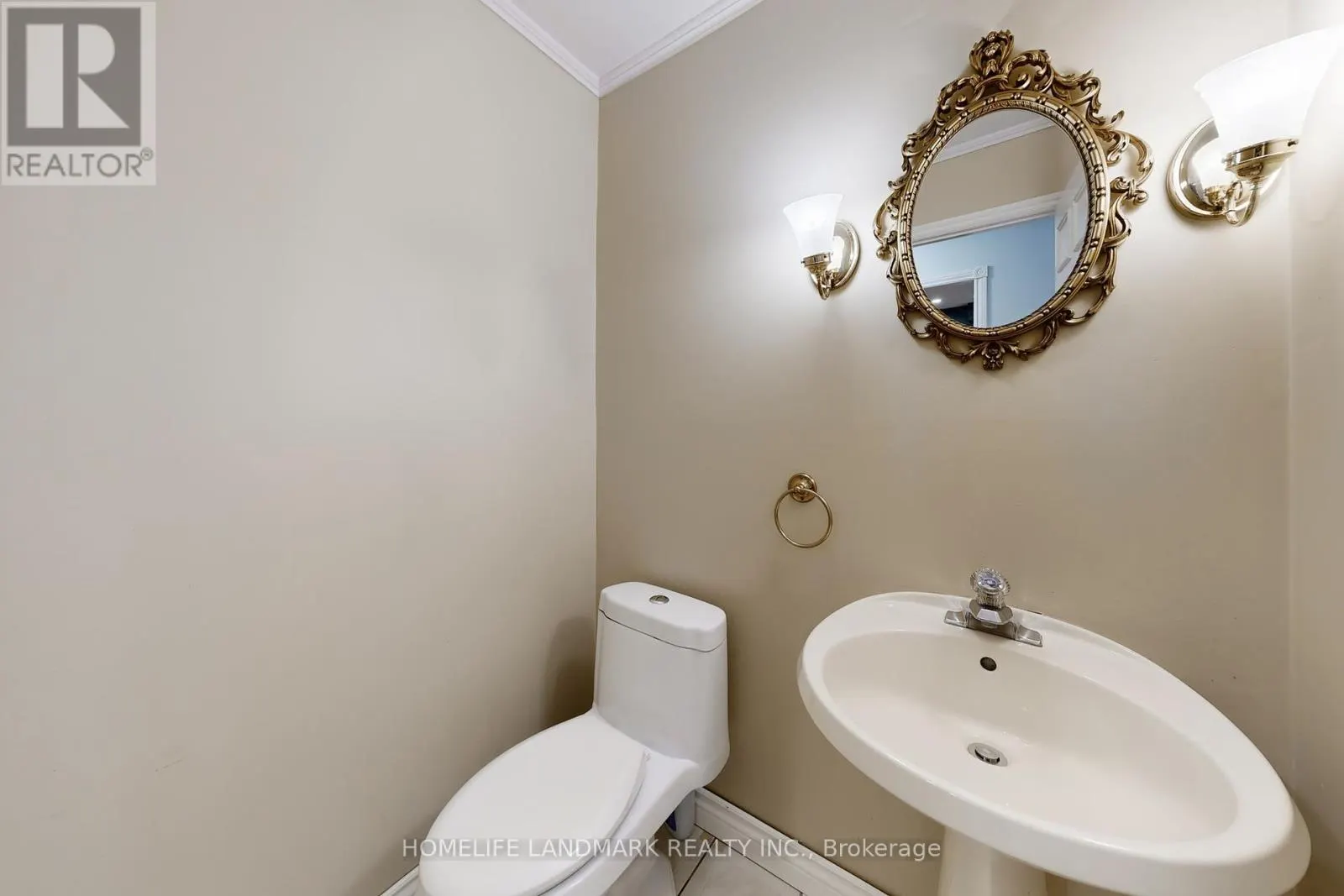 15 HOLLINGHAM ROAD