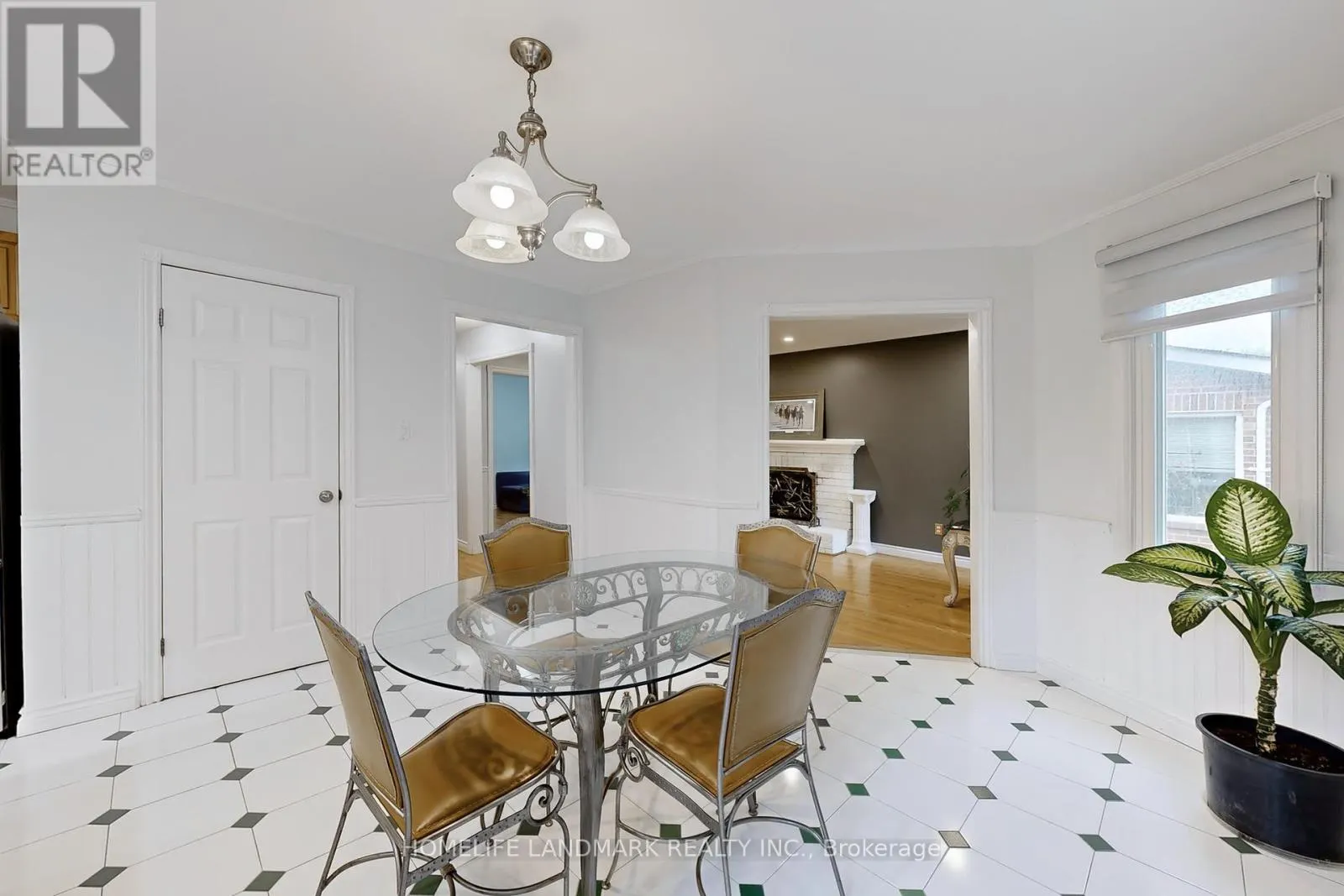 15 HOLLINGHAM ROAD