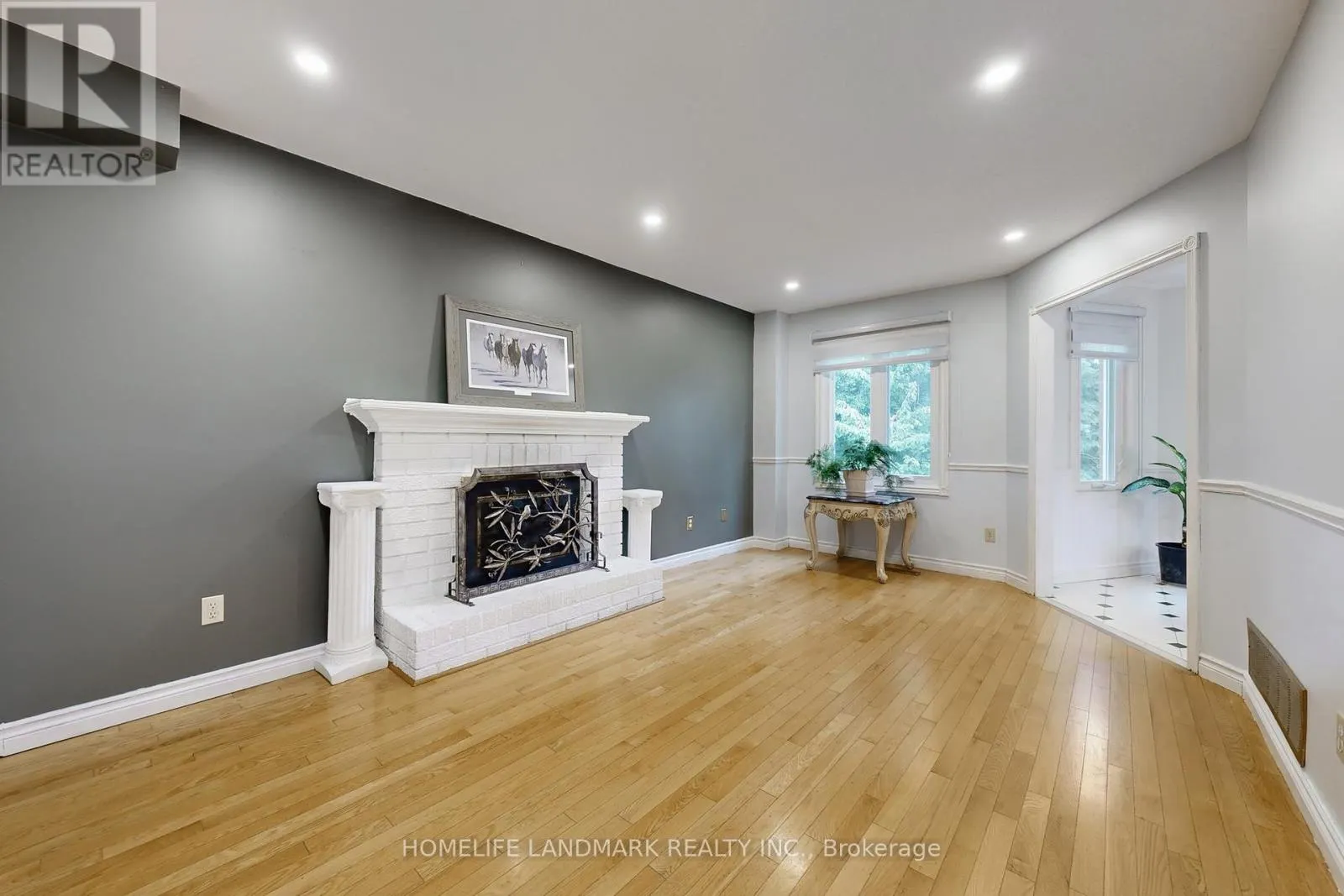 15 HOLLINGHAM ROAD