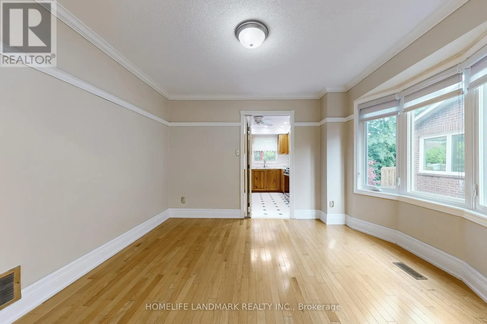 15 HOLLINGHAM ROAD