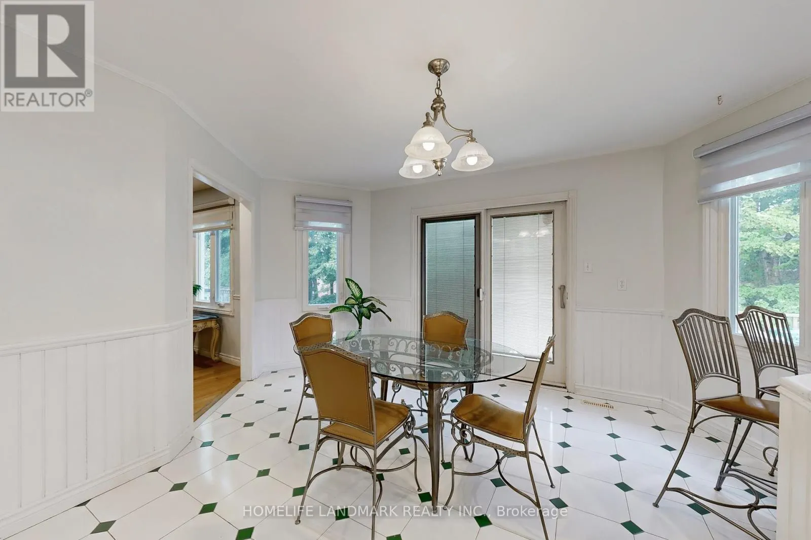 15 HOLLINGHAM ROAD