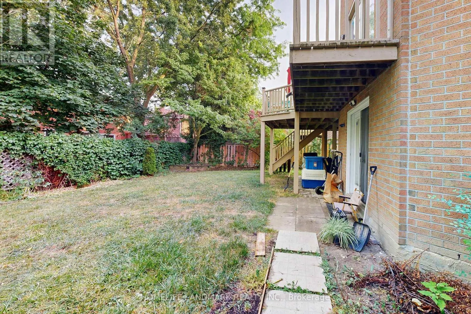 15 HOLLINGHAM ROAD
