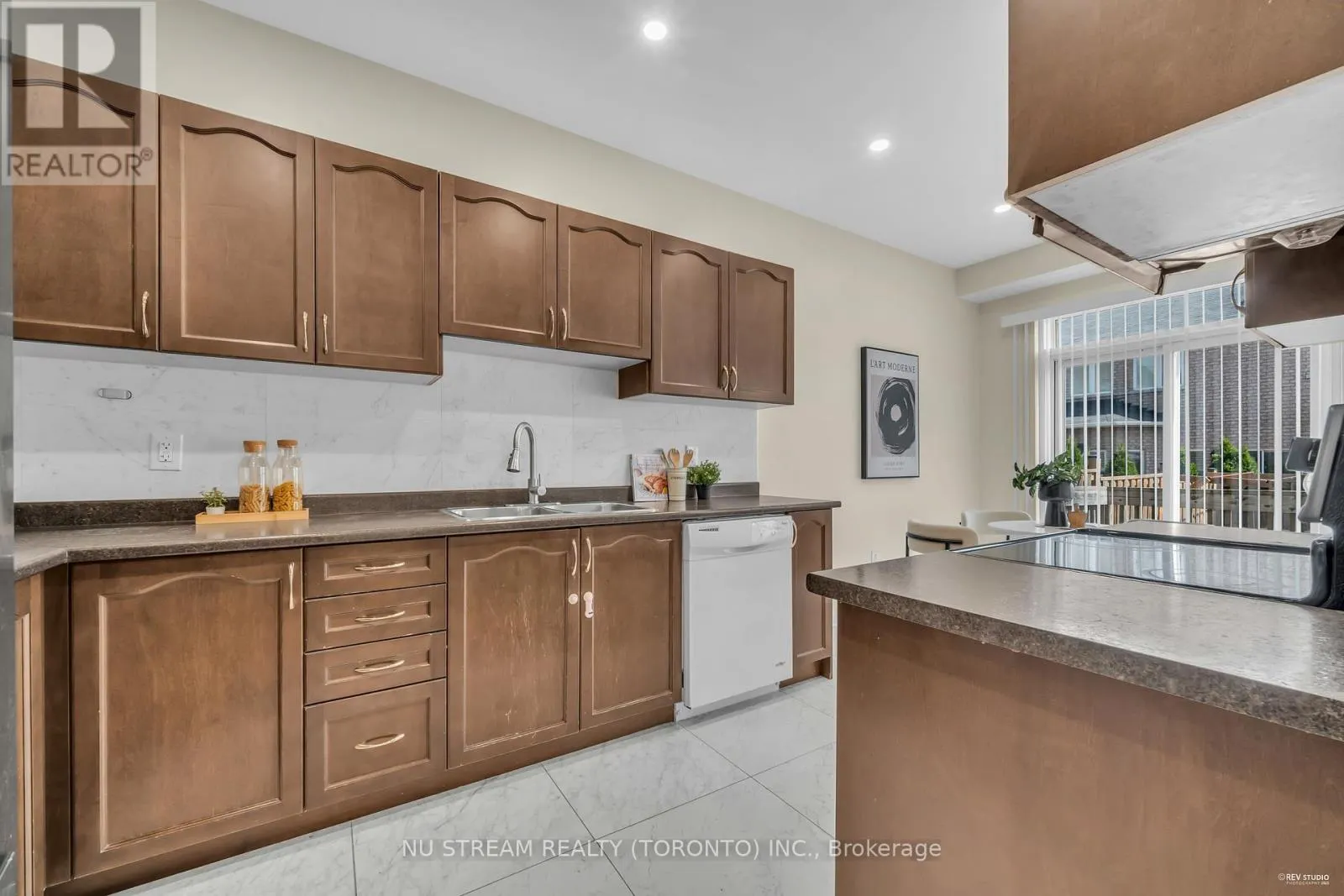 15 TRINCO WAY