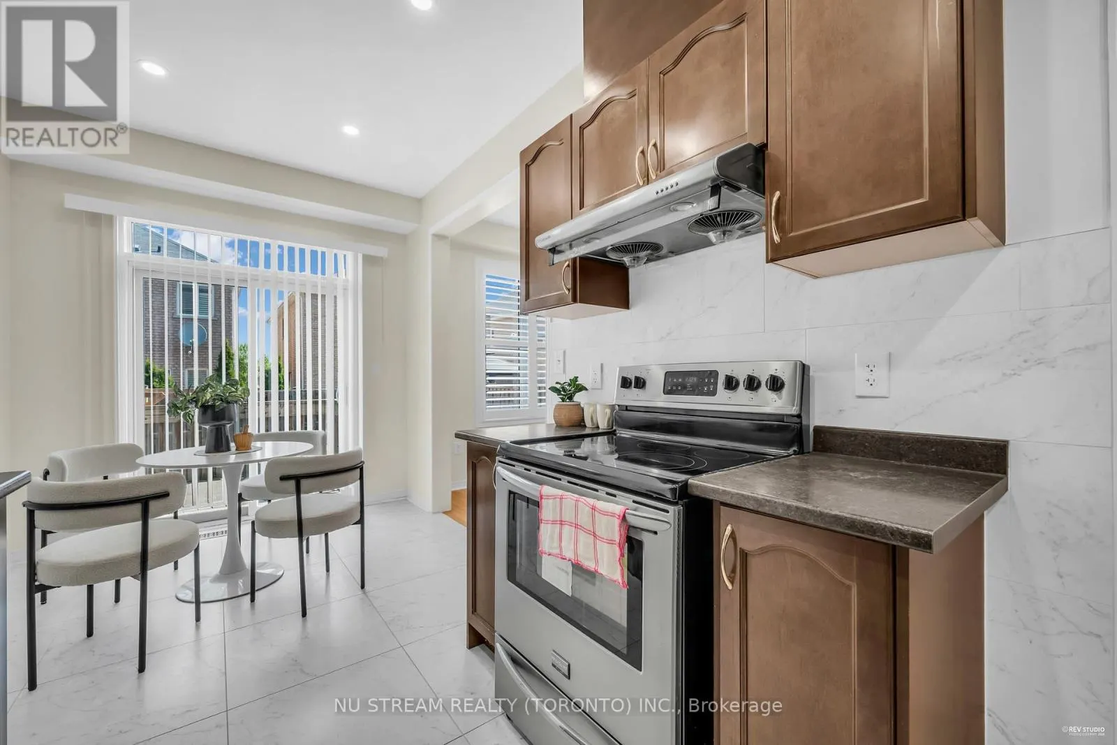 15 TRINCO WAY