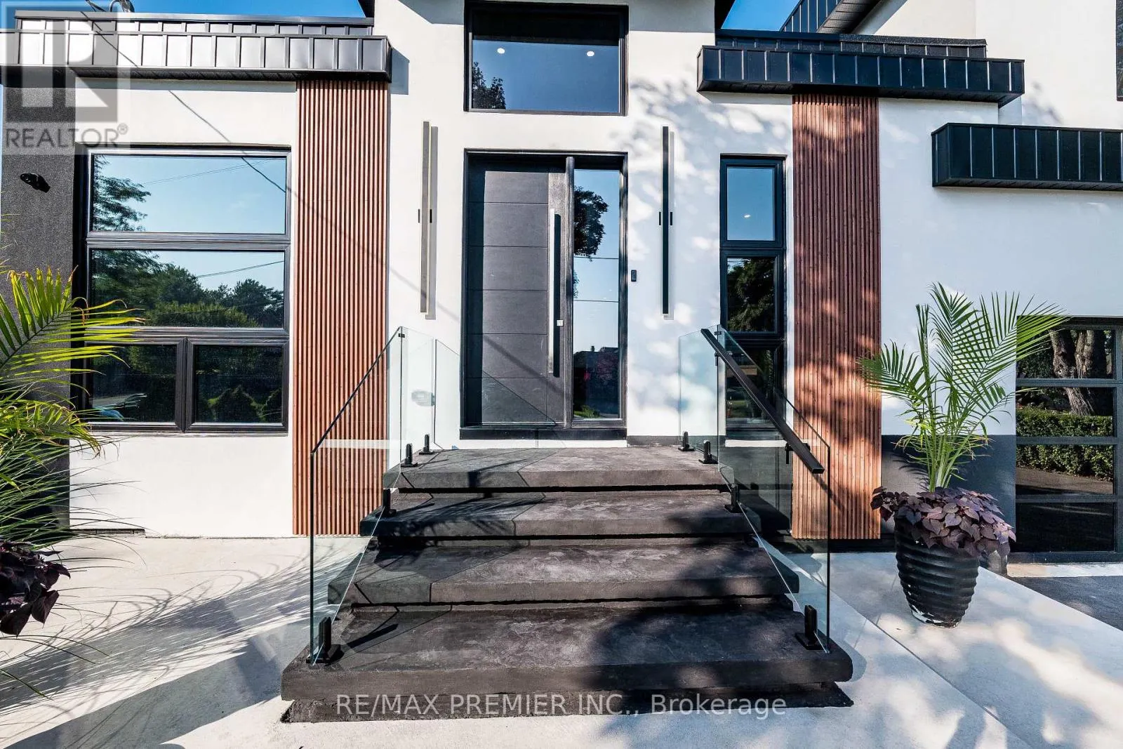 24 GOSLING ROAD