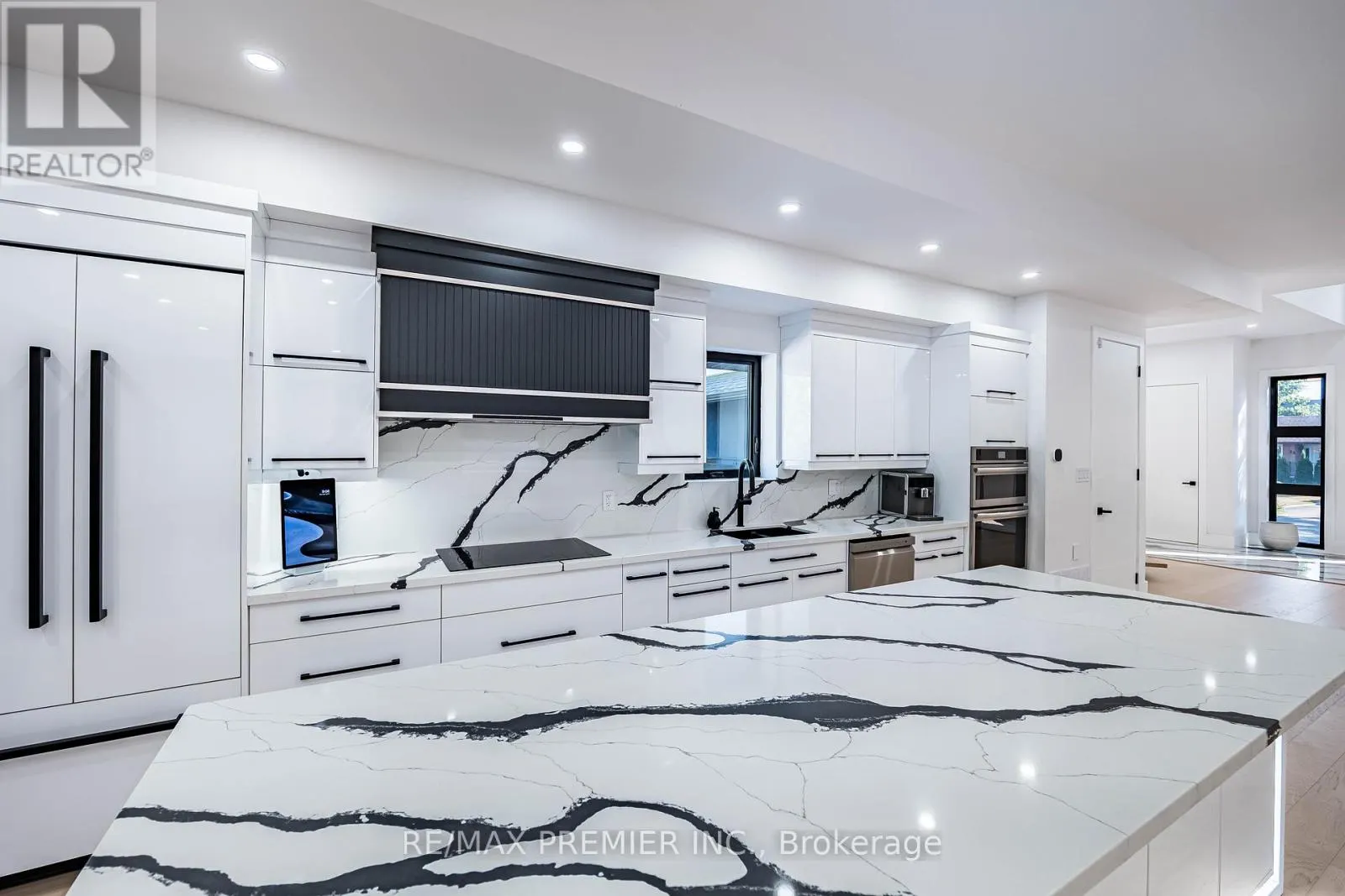 24 GOSLING ROAD