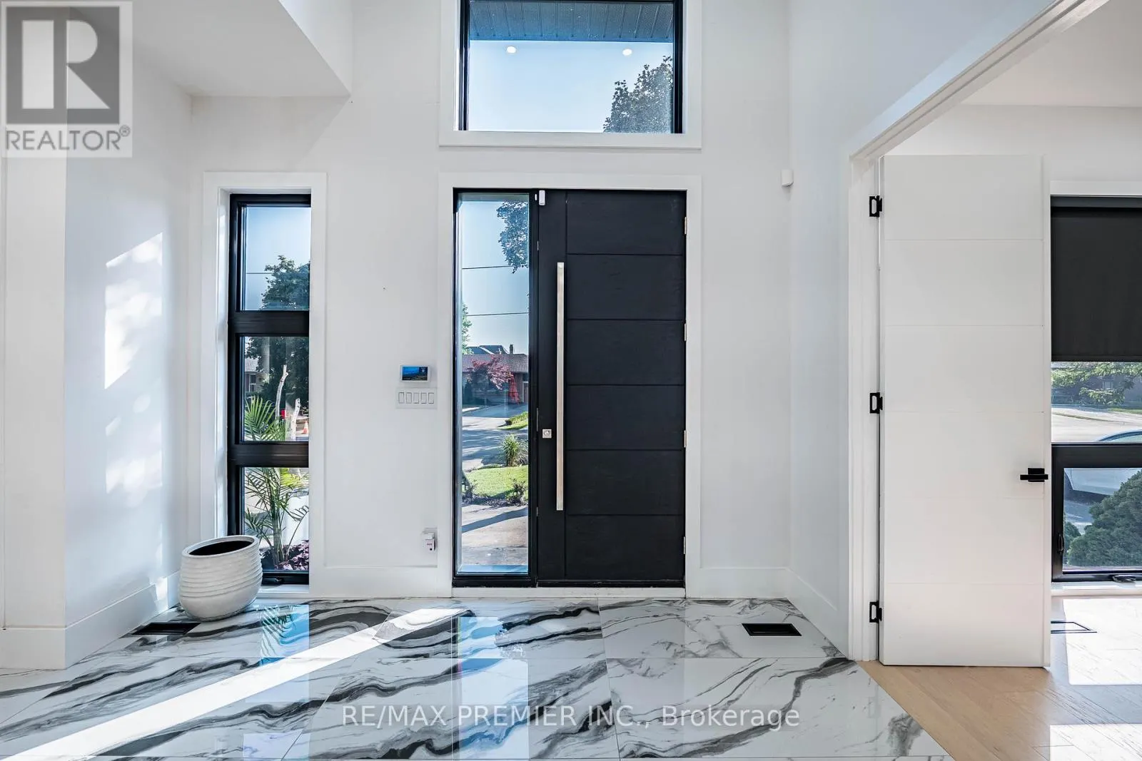 24 GOSLING ROAD