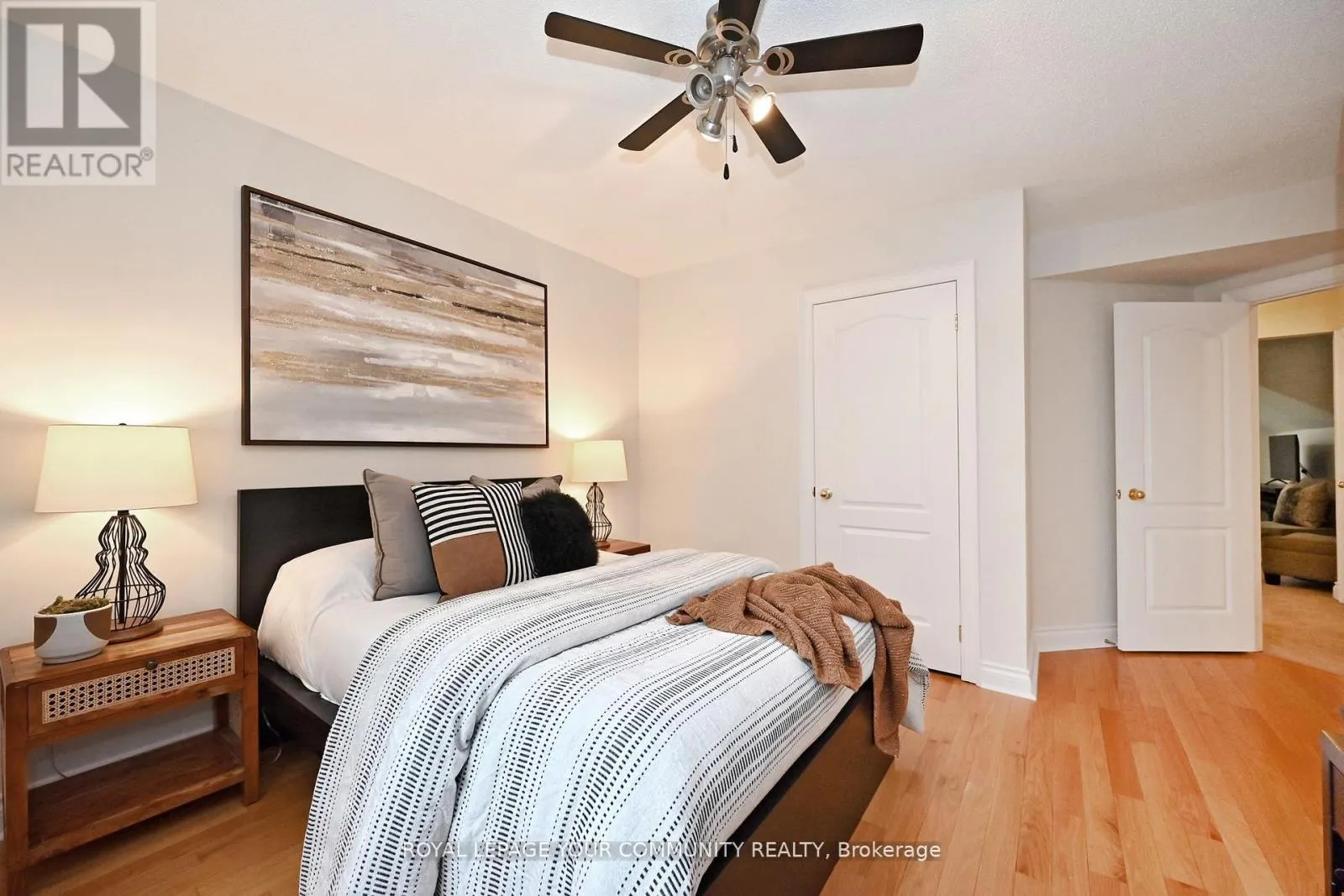 50 THE QUEENSWAY S