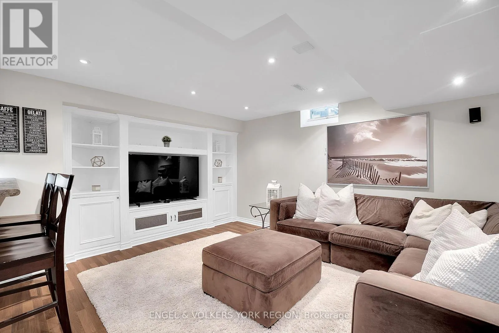 151 GLENSIDE DRIVE