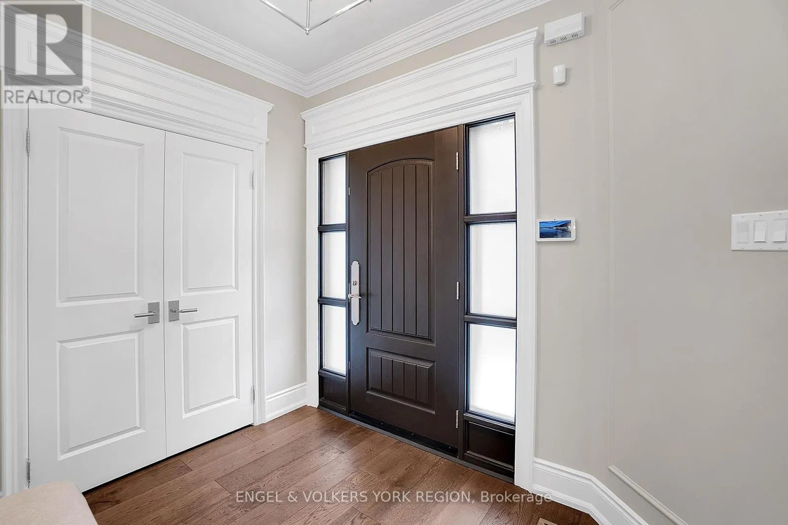151 GLENSIDE DRIVE