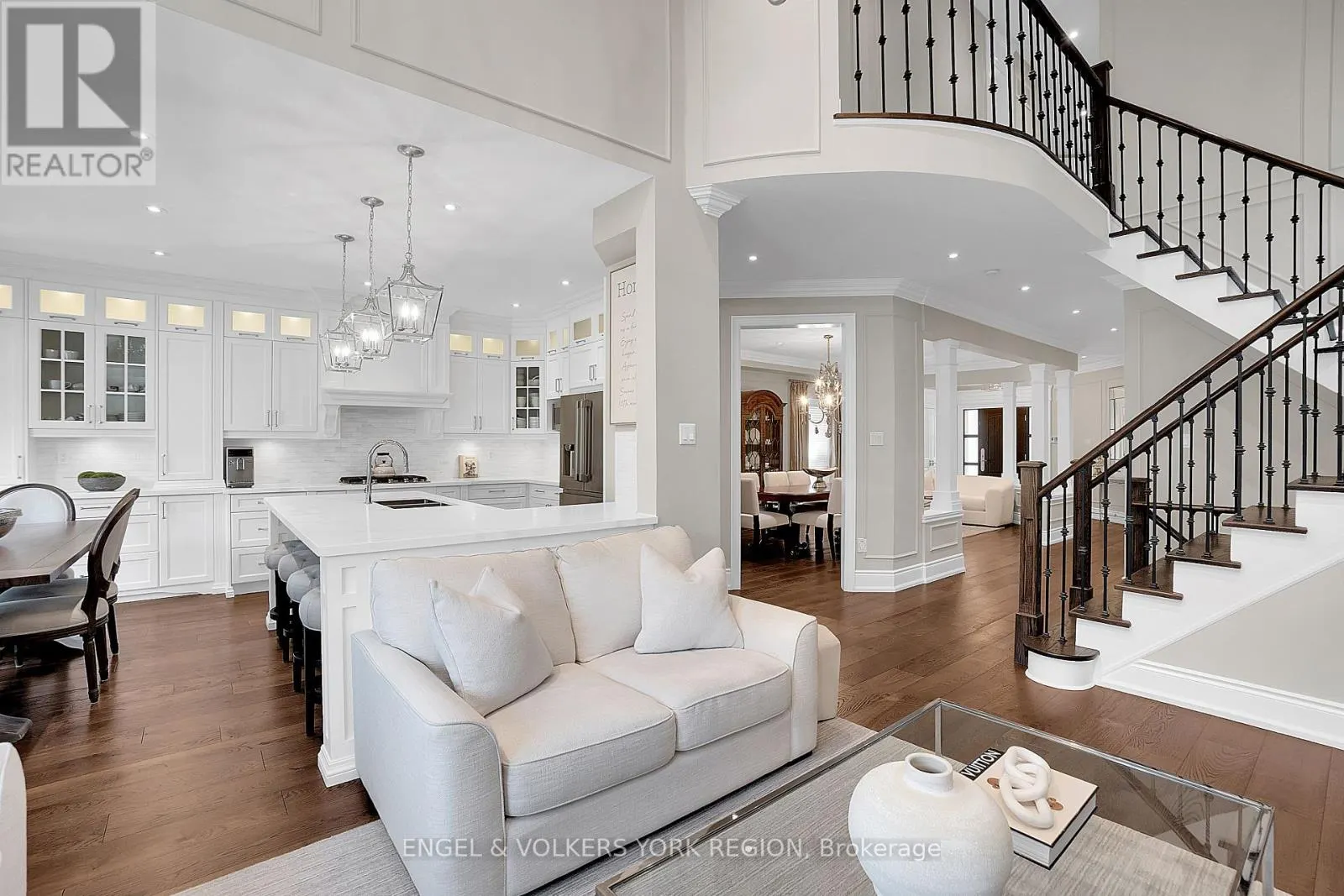 151 GLENSIDE DRIVE
