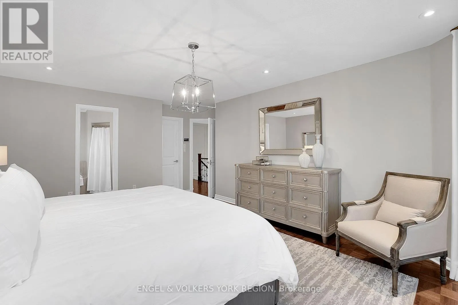 151 GLENSIDE DRIVE