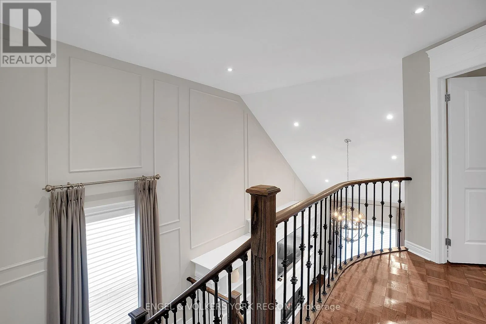151 GLENSIDE DRIVE