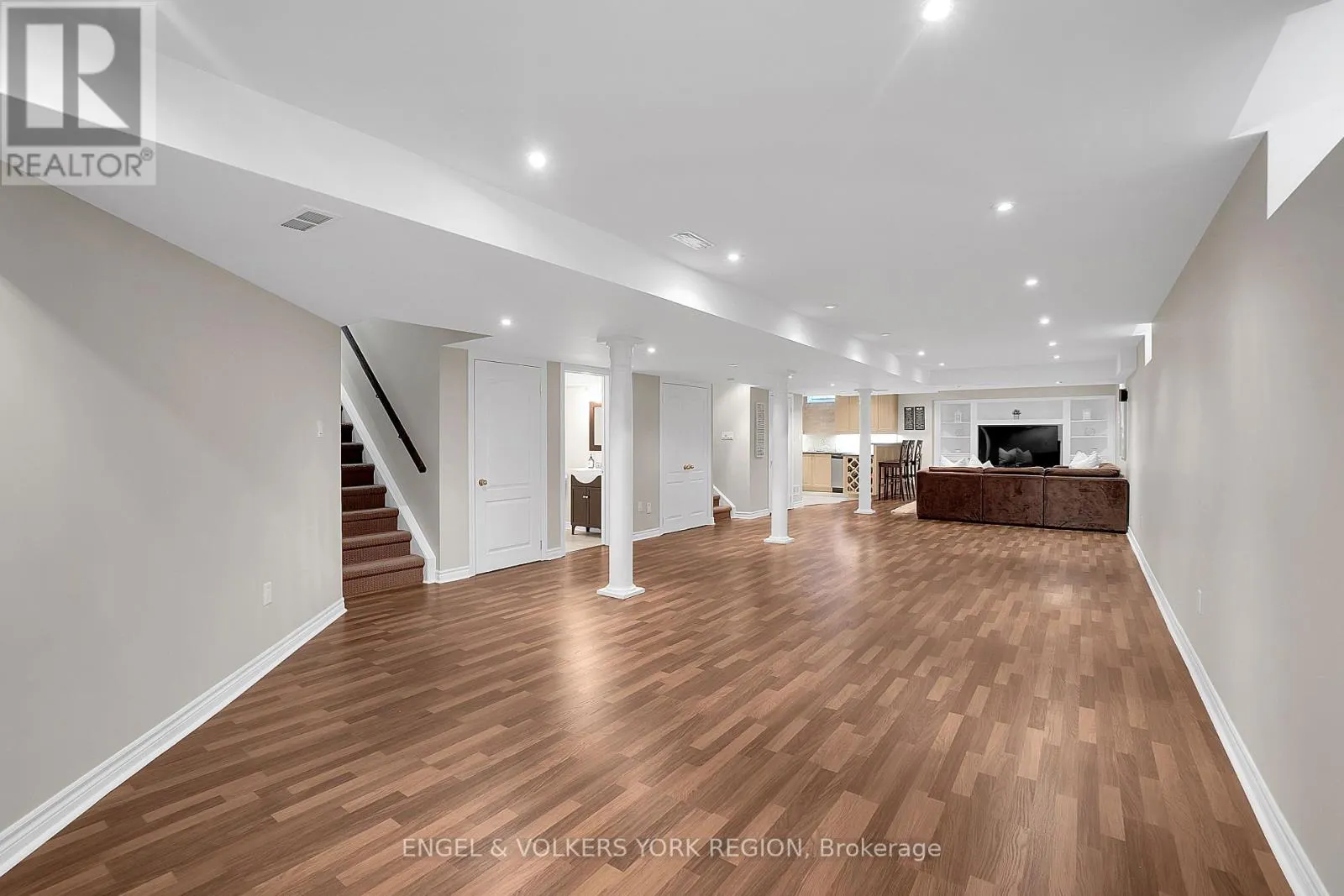 151 GLENSIDE DRIVE