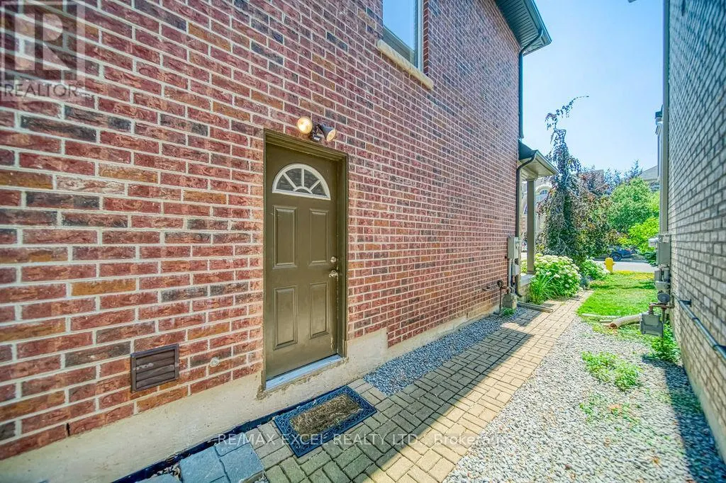 166 TOWNSGATE DRIVE