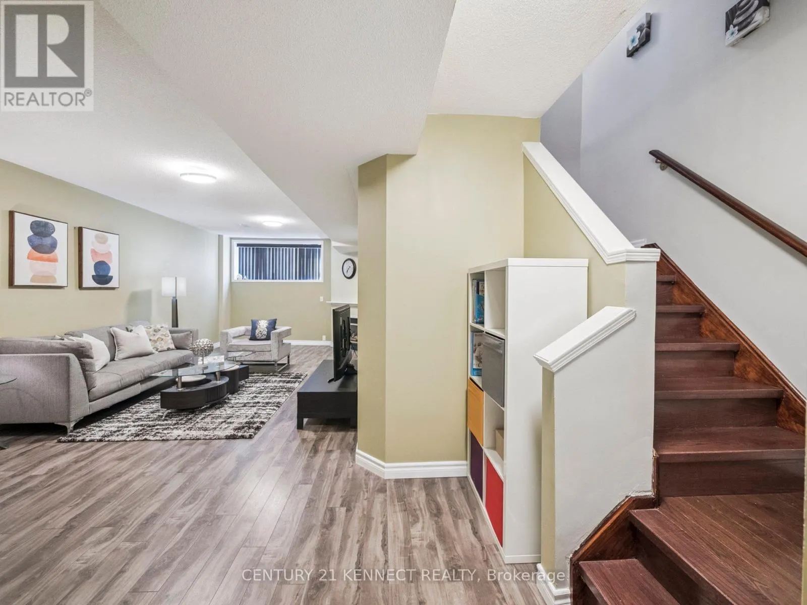 69 SILVER STREAM AVENUE
