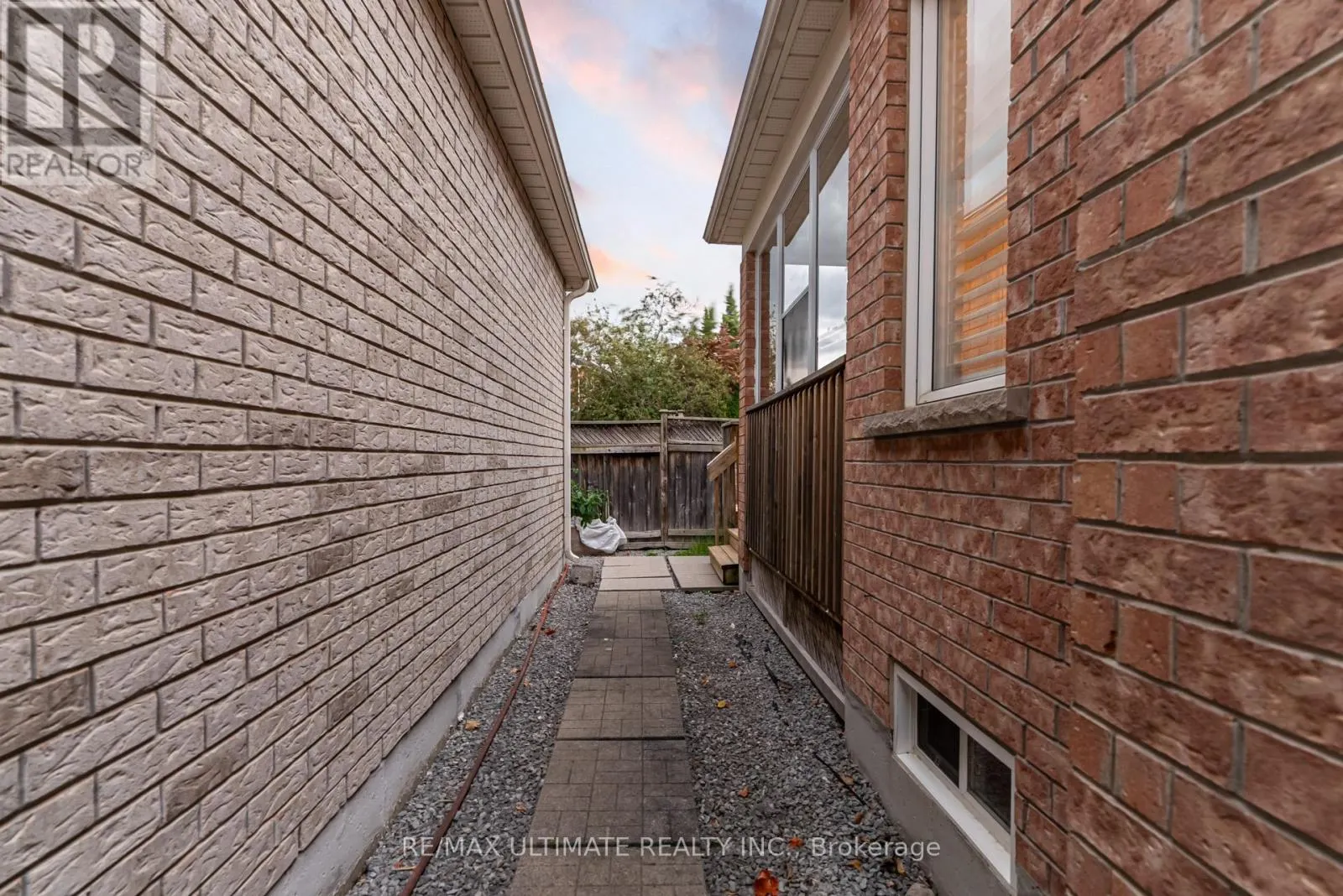 21 DELRAY DRIVE