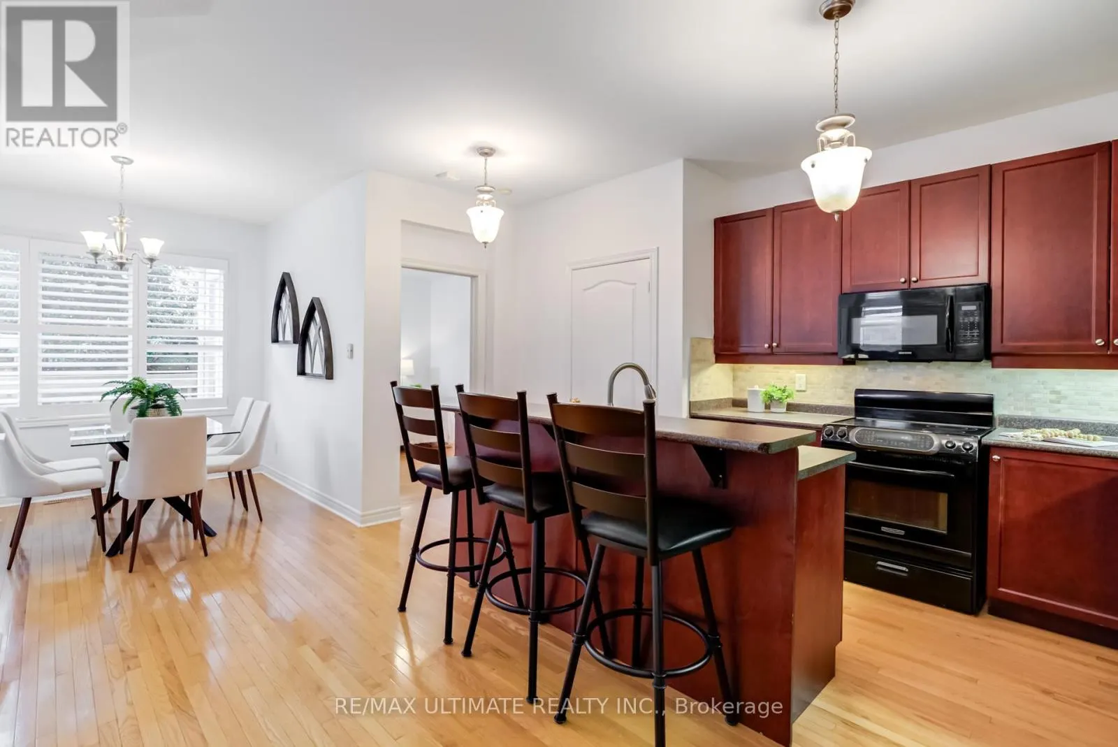 21 DELRAY DRIVE