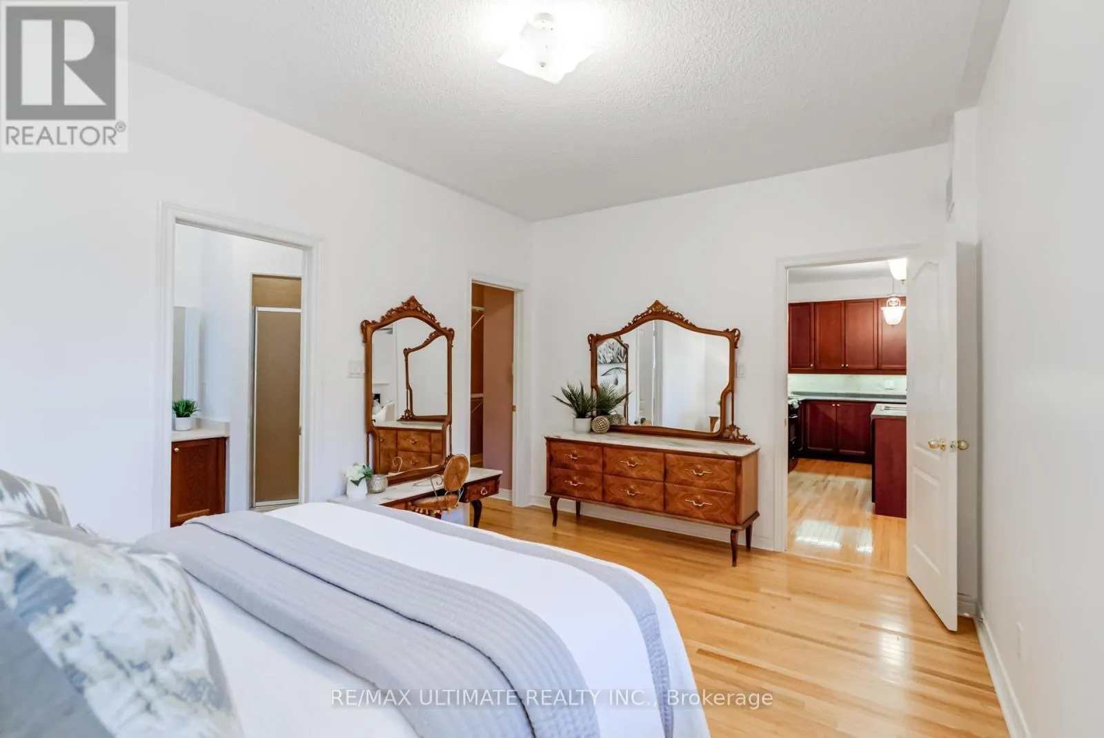 21 DELRAY DRIVE