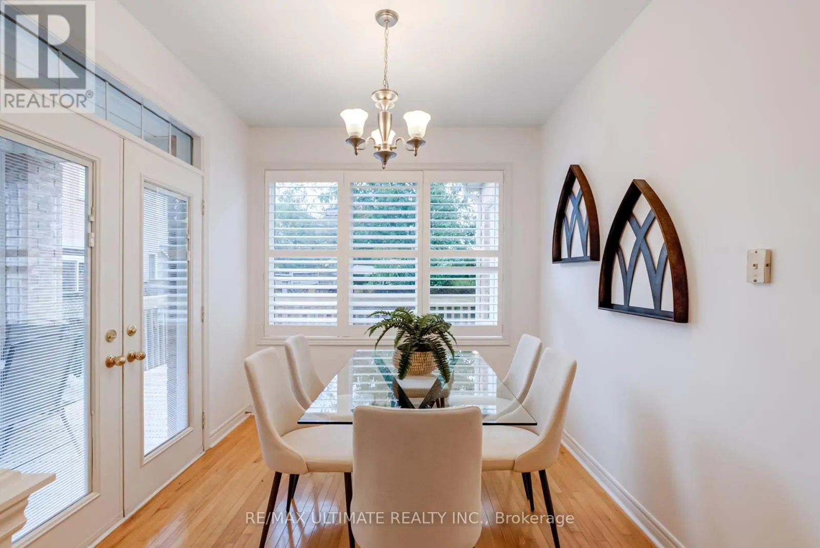21 DELRAY DRIVE