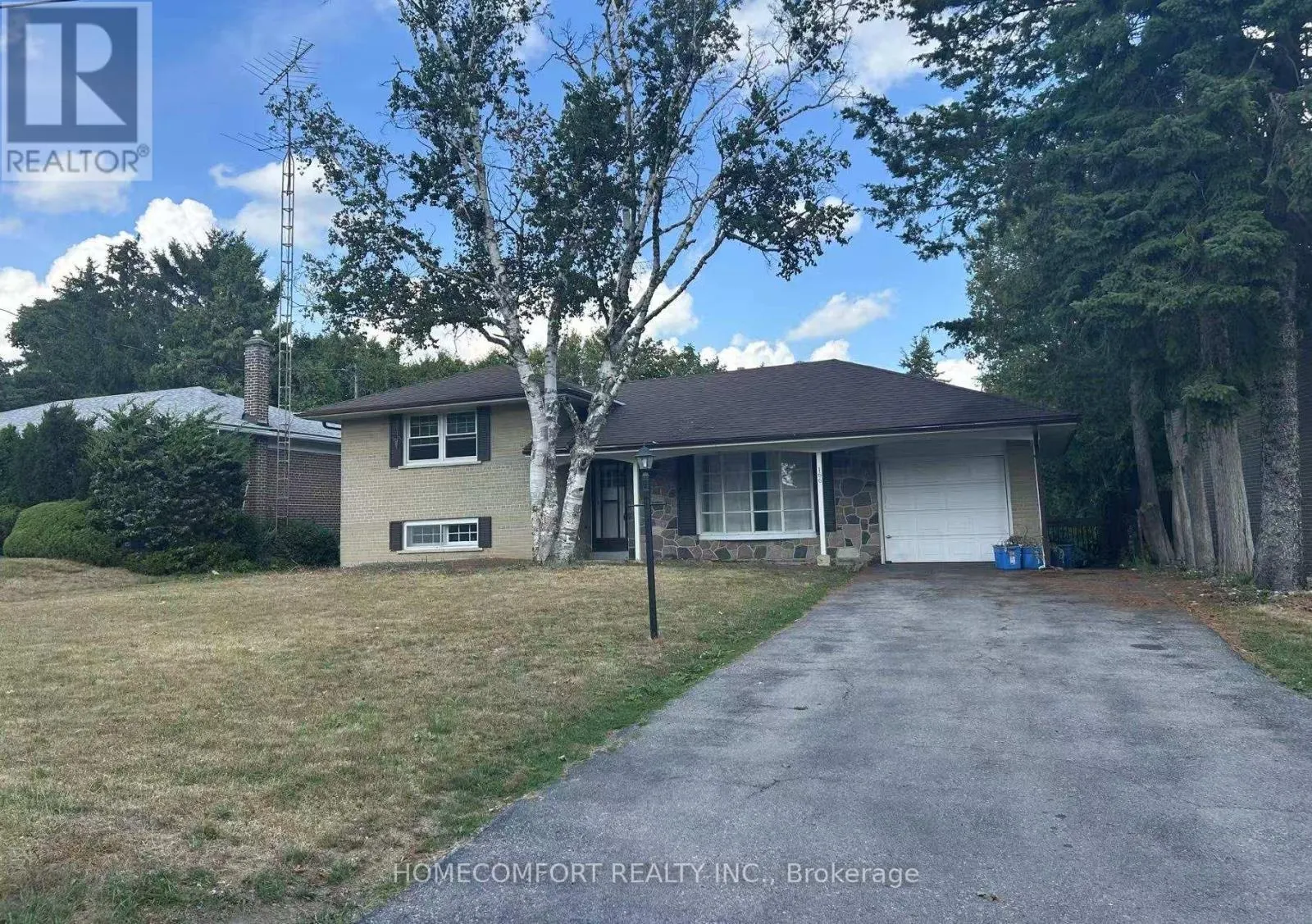 166 SHERWOOD FOREST DRIVE