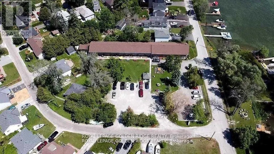 15 LAKE DRIVE N
