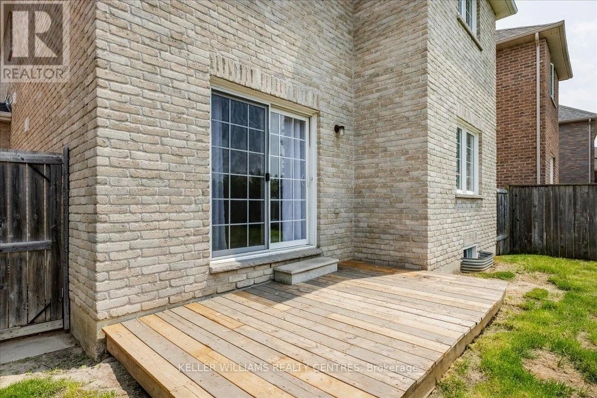 3 LAURELBANK CRESCENT