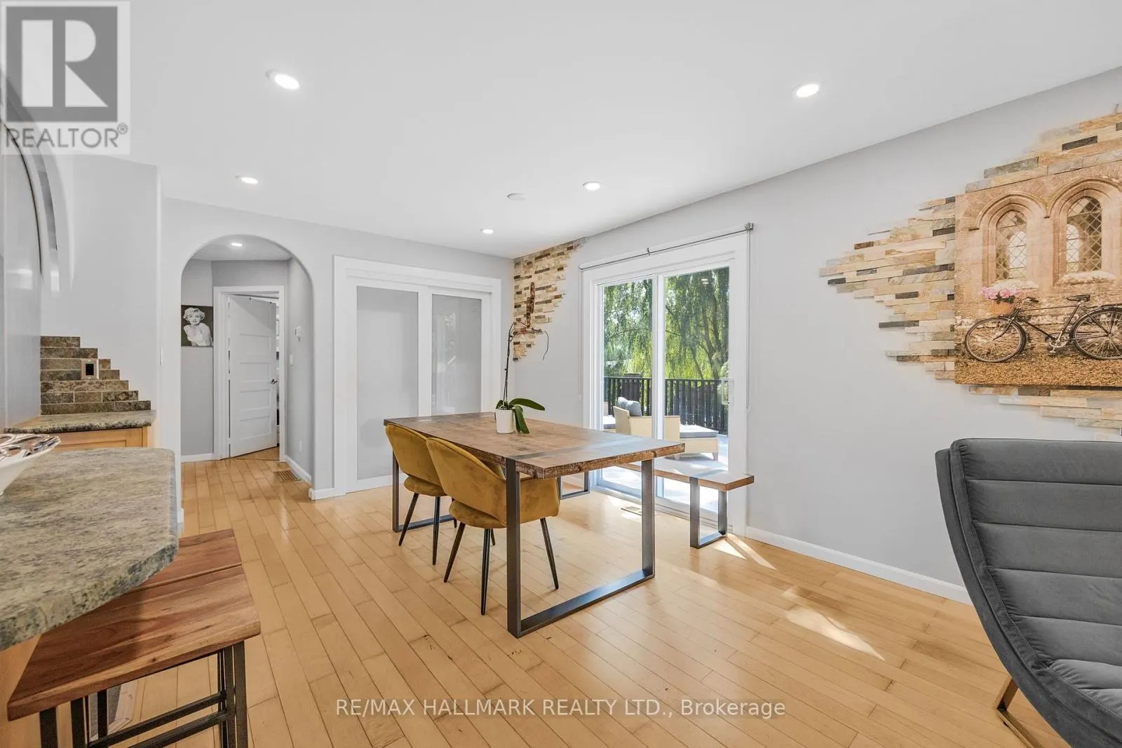 31 MITCHELL AVENUE
