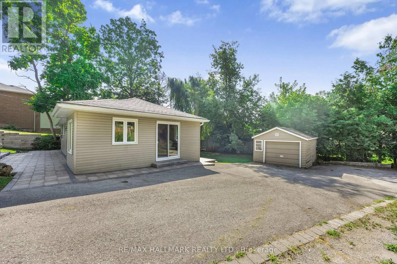 31 MITCHELL AVENUE