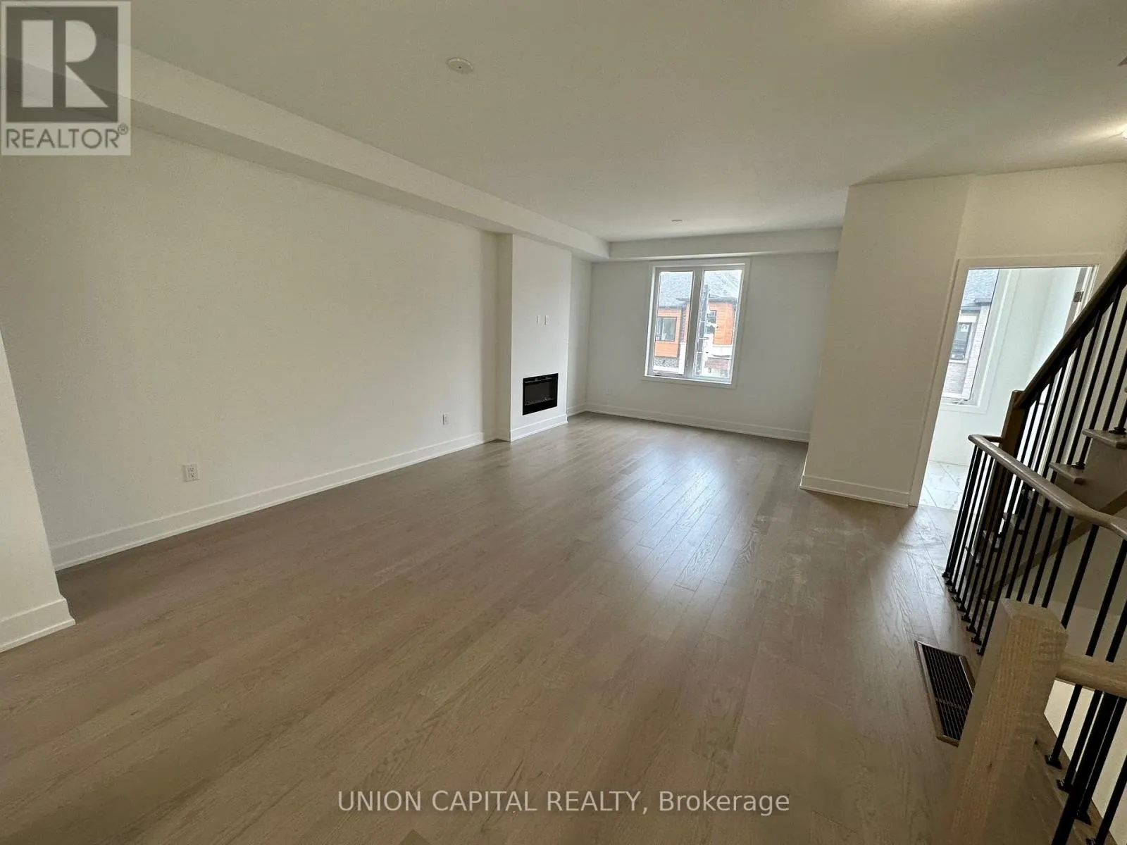 9 ARTHUR WHITE LANE