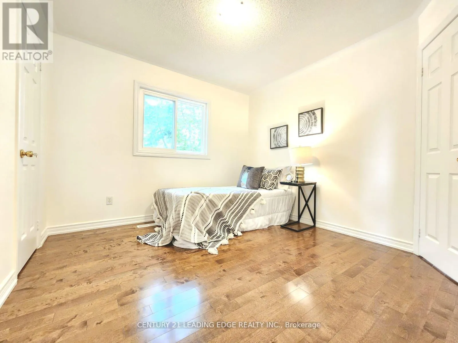 86 QUINCE CRESCENT