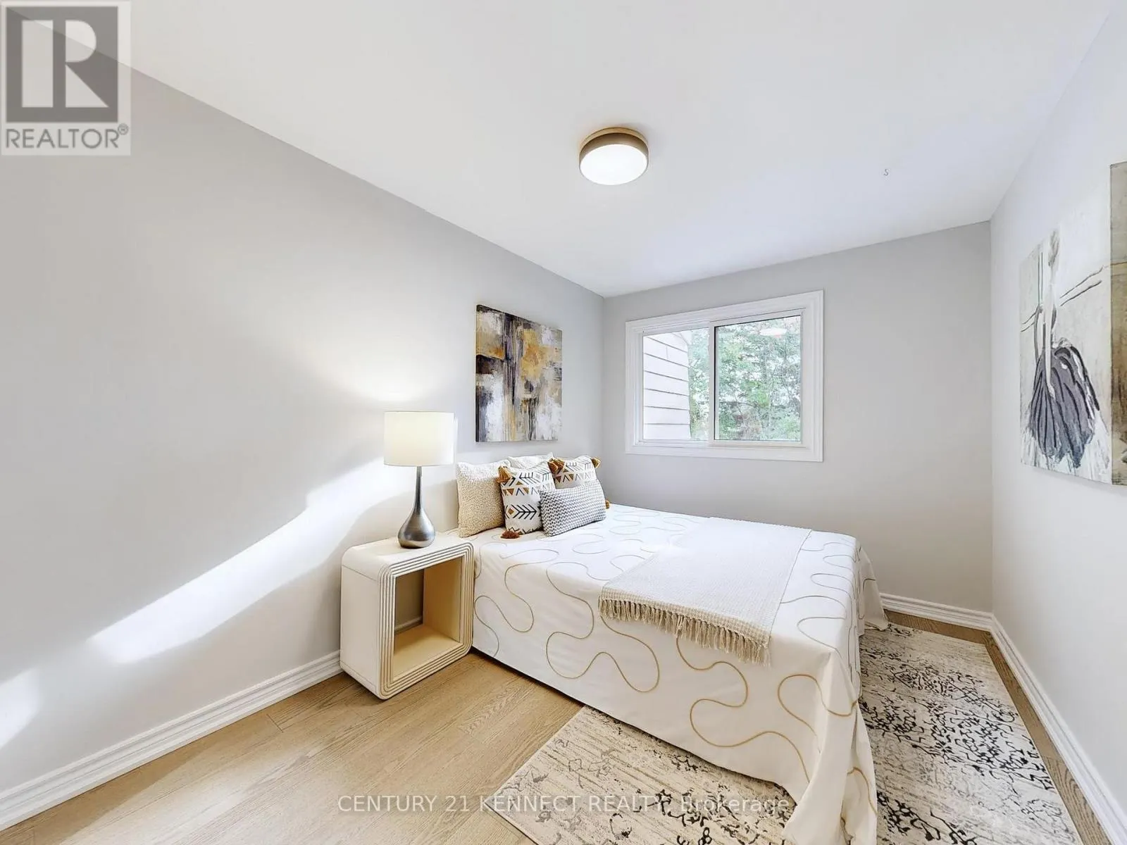 8 - 105 CARLTON ROAD