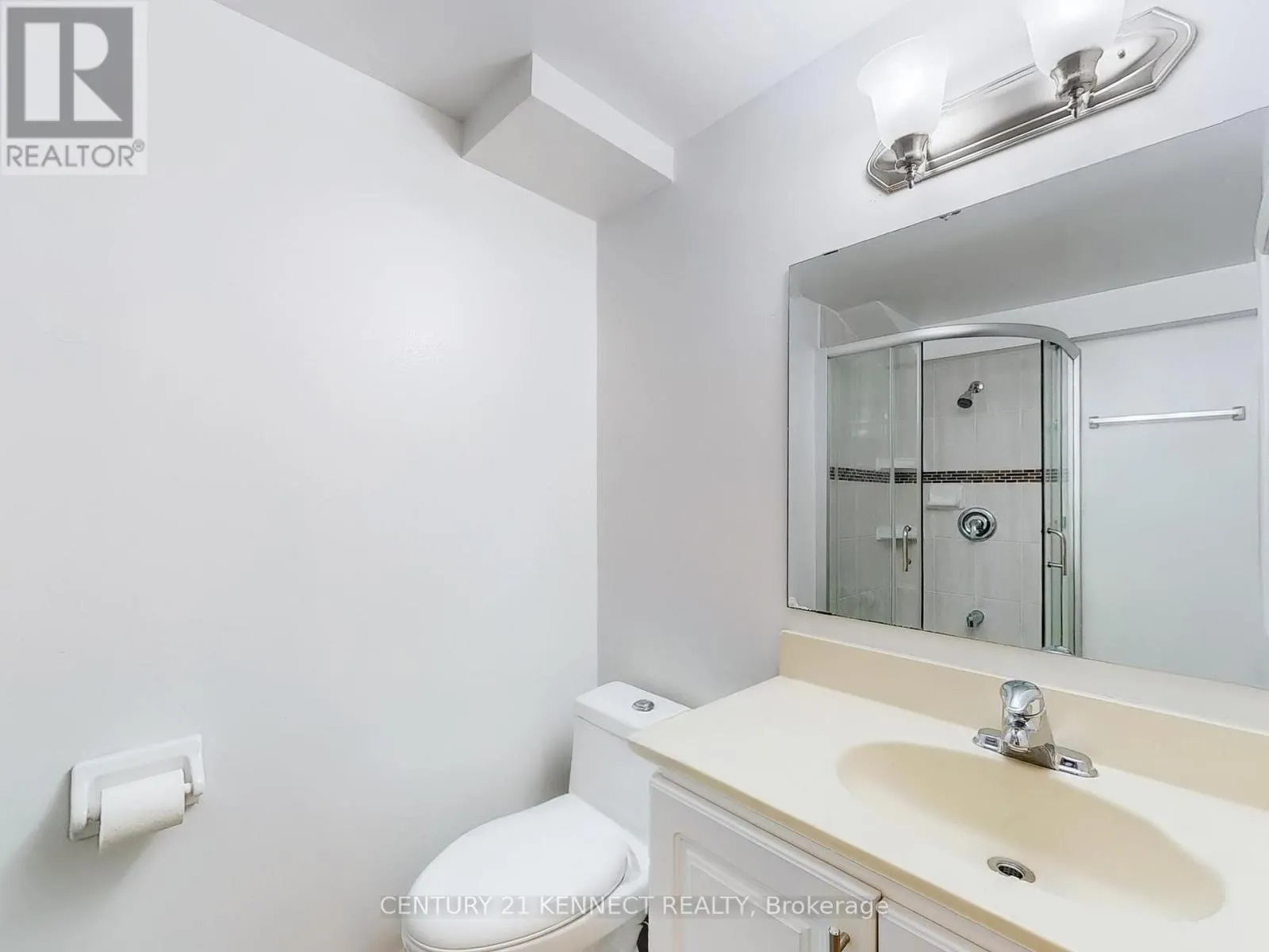 8 - 105 CARLTON ROAD