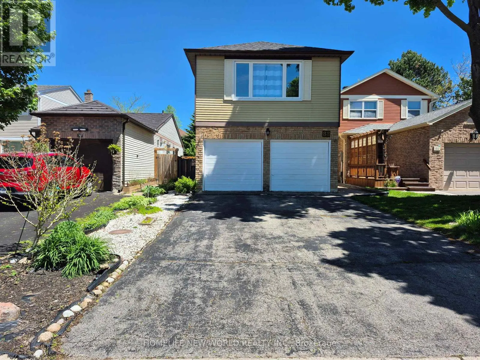 88 MADSEN CRESCENT