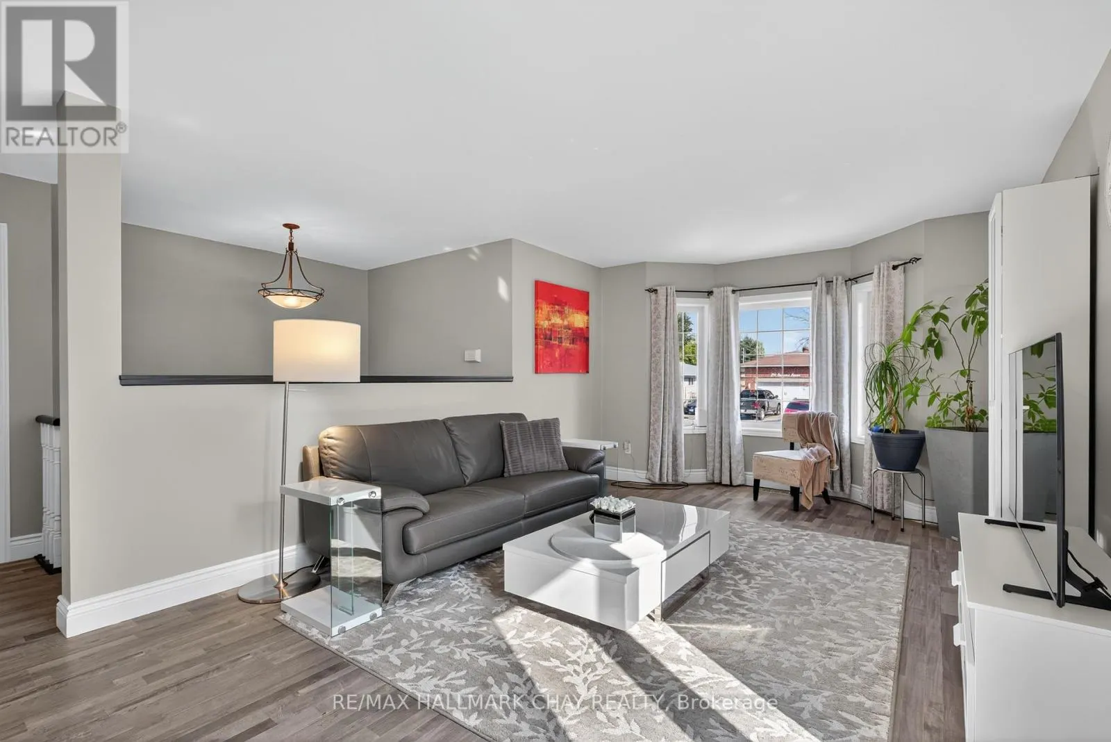 291 PARKWOOD AVENUE