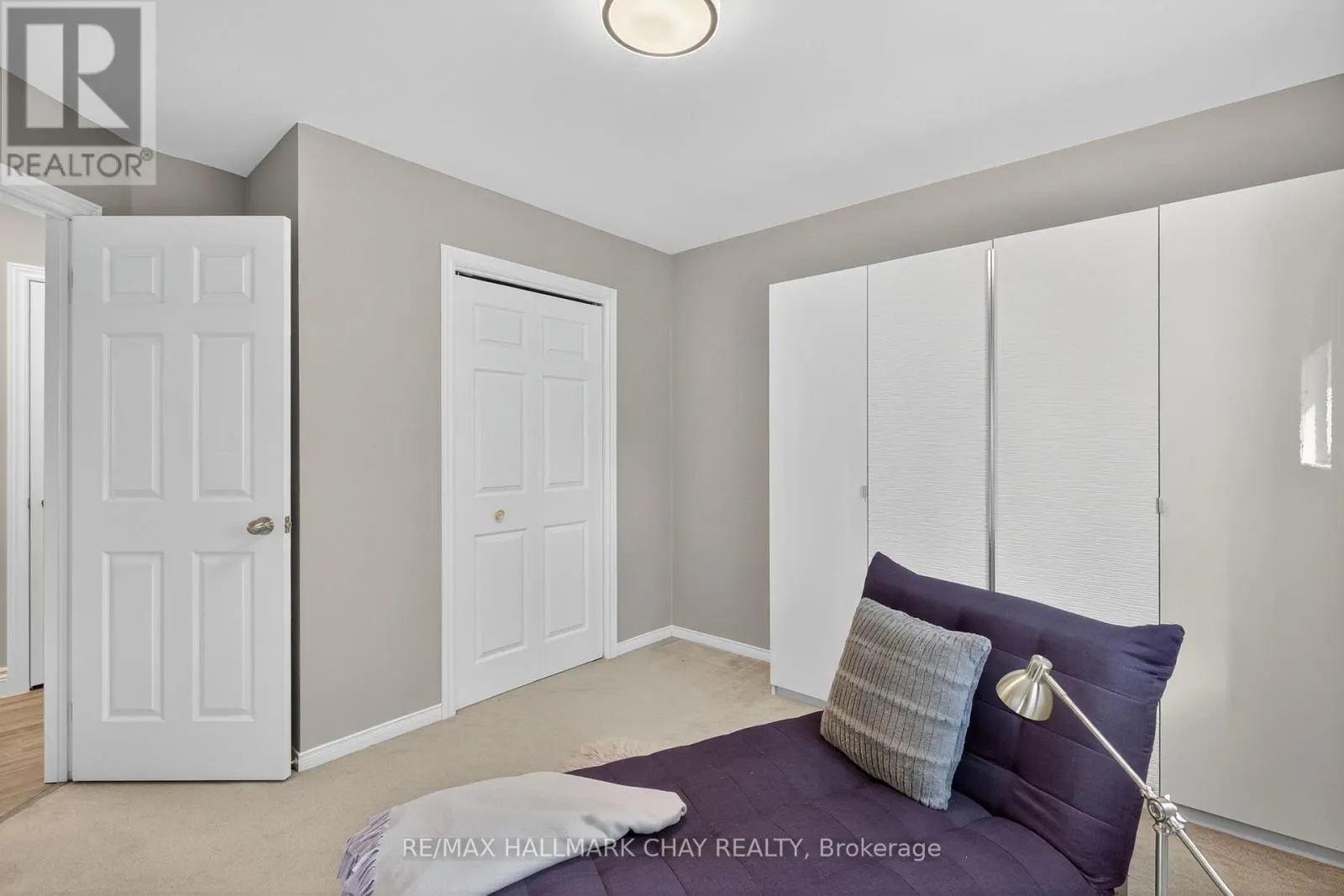 291 PARKWOOD AVENUE