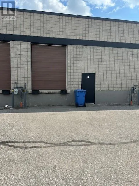 17 - 220 INDUSTRIAL PARKWAY S