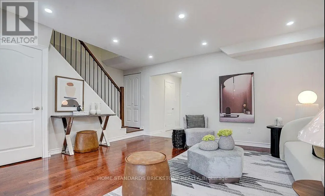 MAIN FLOOR - 24 BARRINGTON CRESCENT